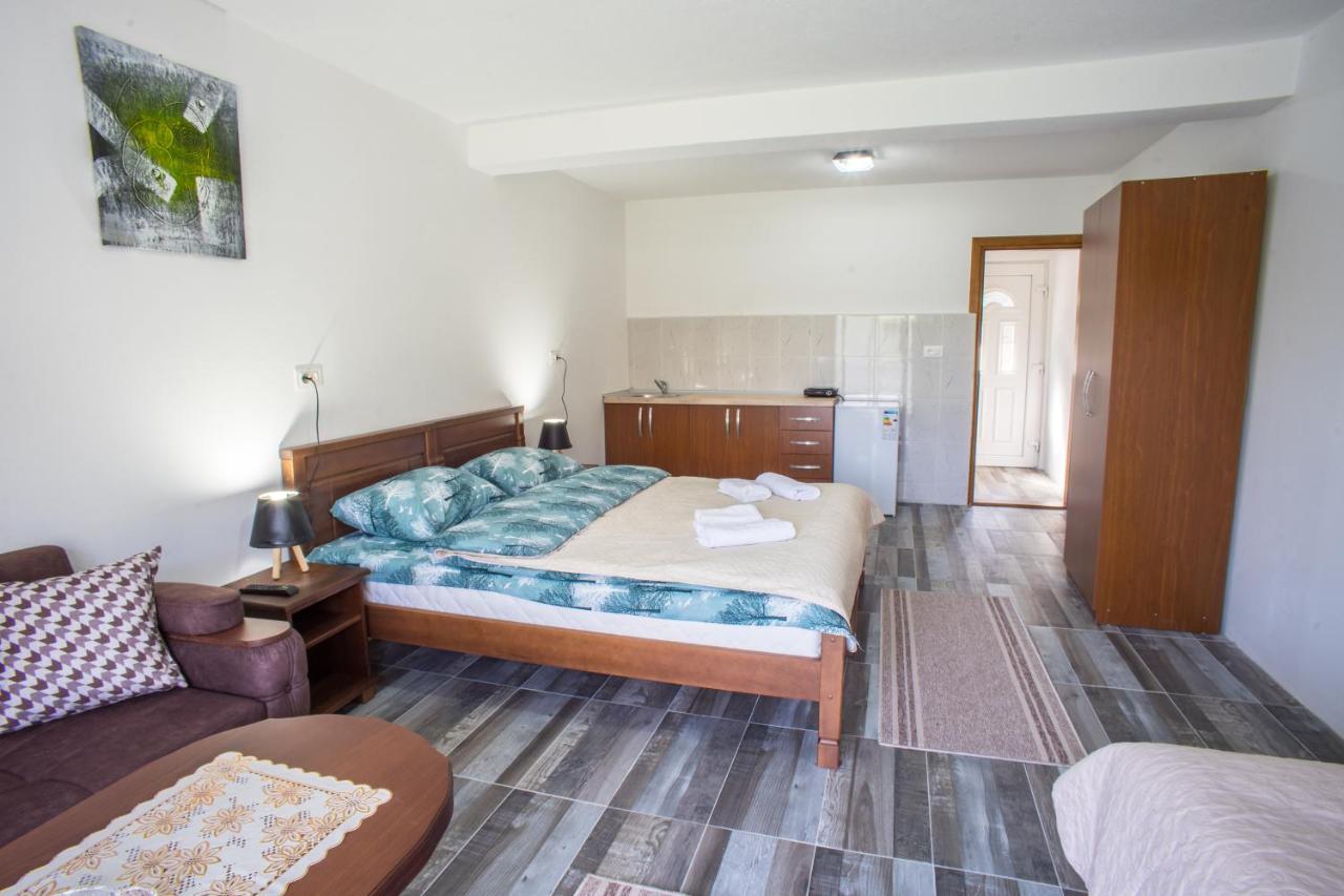 Apartmani Jezero ชาเบลียค ภายนอก รูปภาพ